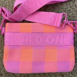 Isaac Mizrahi Wild One Treat Crossbody Bag 🩷💜🧡